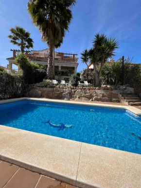 Casa con piscina en el centro de Marbella.